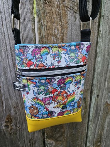 Customer photo review of Wanderlust Phone Bag Pattern