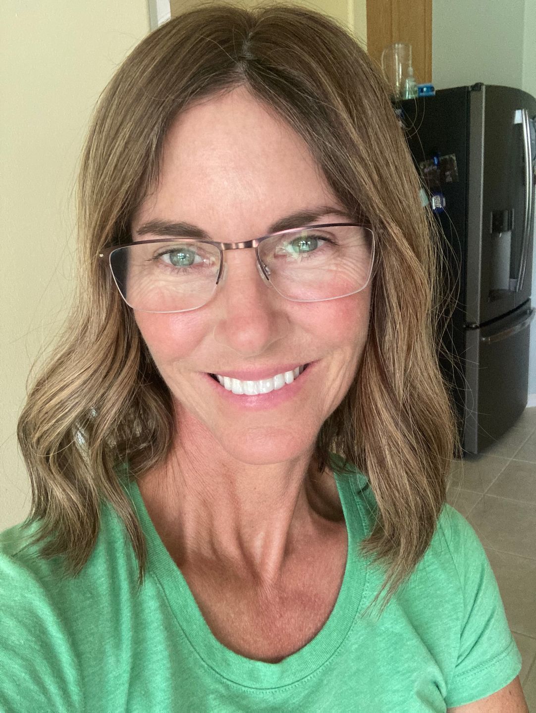 Customer photo review of Female Hair Topper For Thinning Crown Medium Base Hair Topper #4/27/4