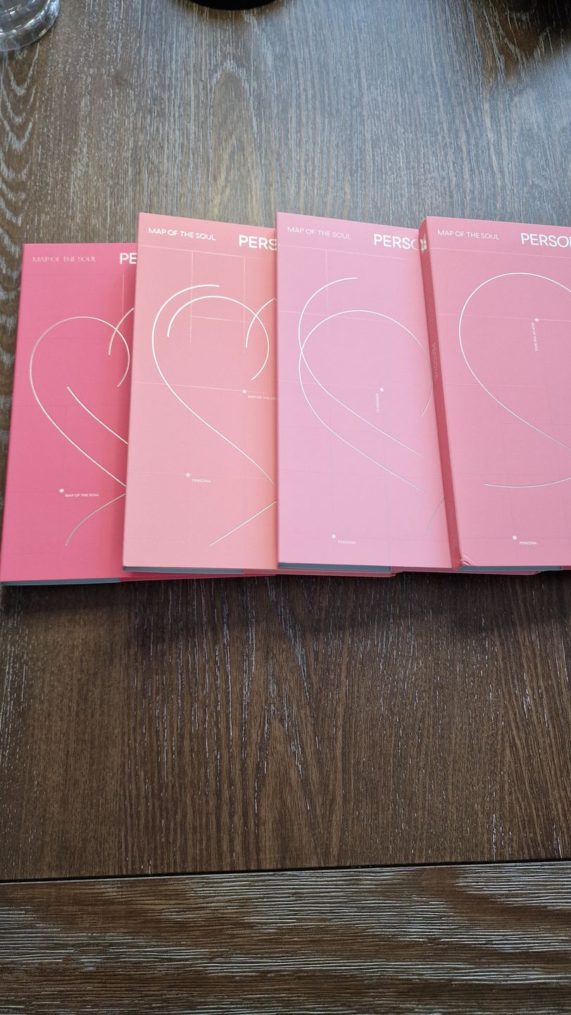 Customer photo review of BTS - 6TH MINI ALBUM MAP OF THE SOUL PERSONA