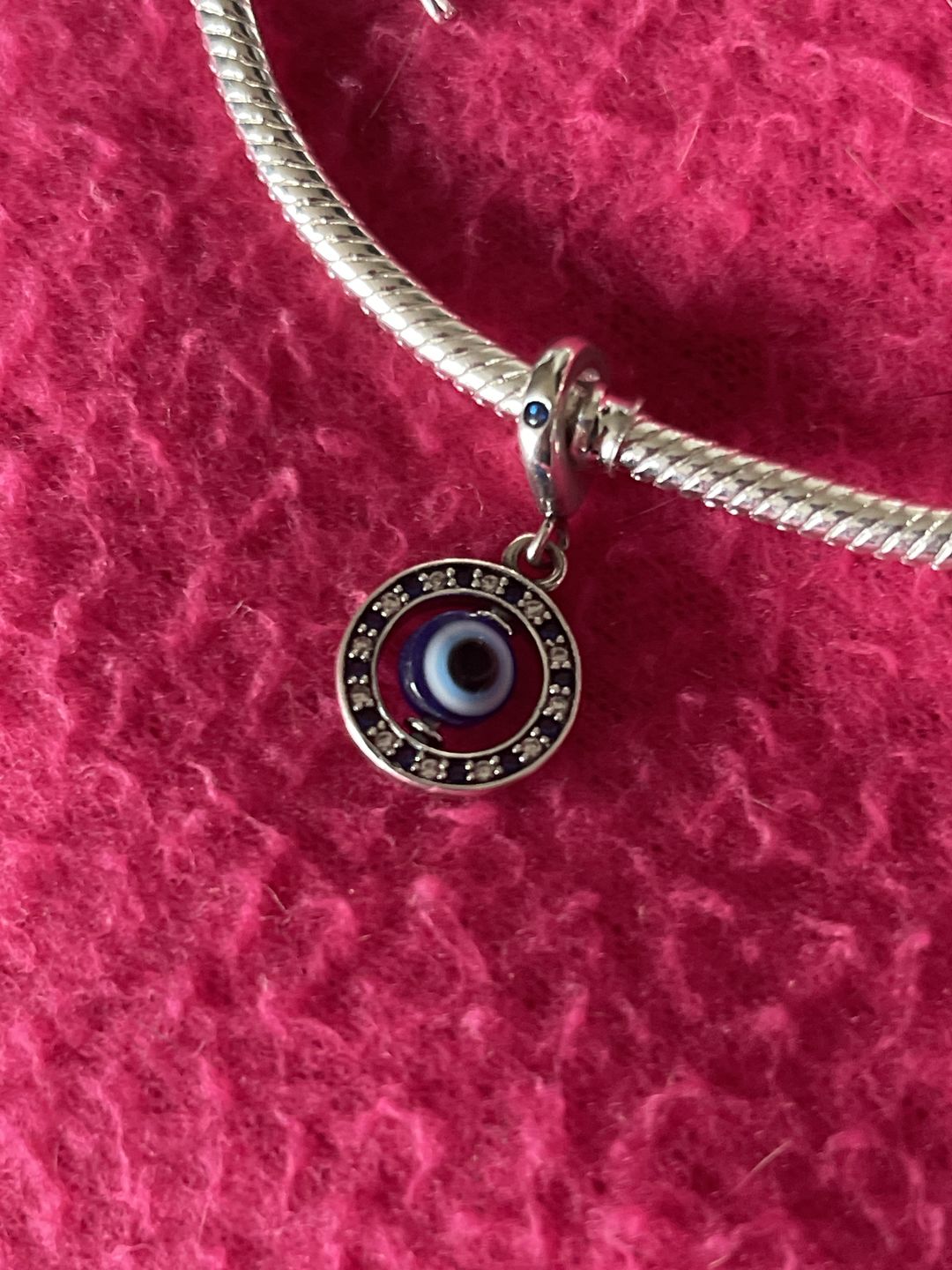 Customer photo review of Charm Ojo Turco Giratorio