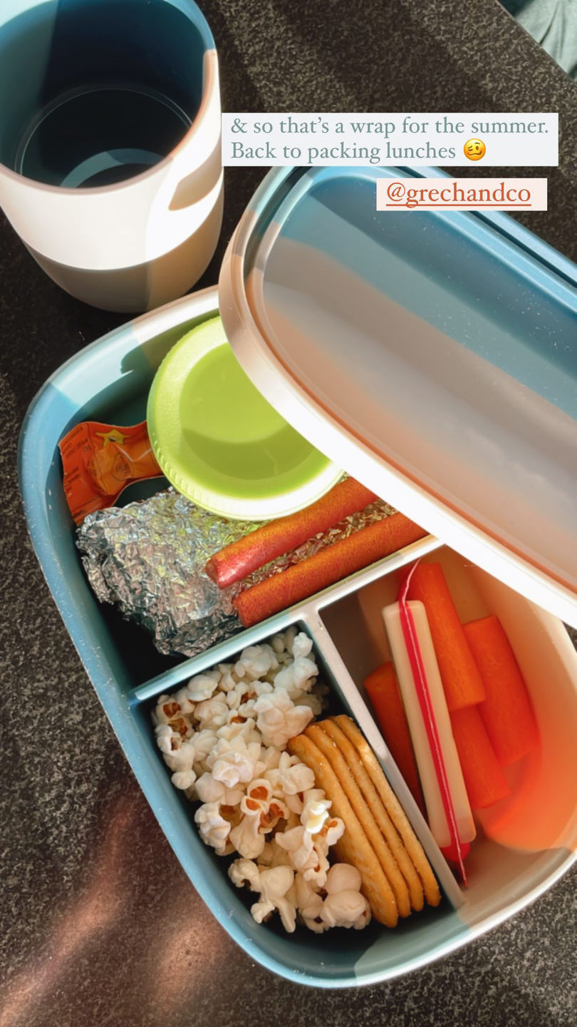 Customer photo review of Grand Silicone Lunchbox | Color Splash Collection - Desert Teal Ombre