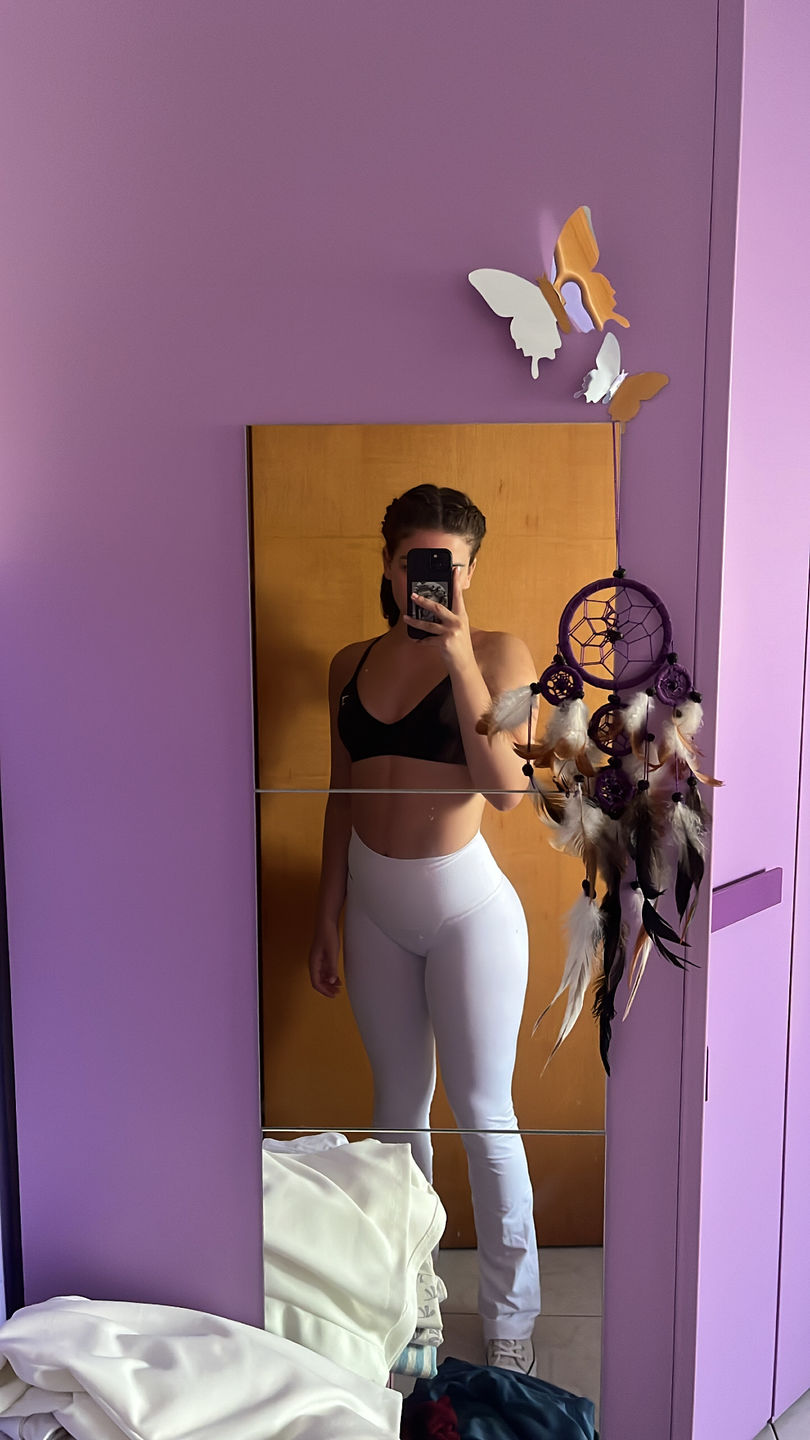 Customer photo review of Leggings a zampa di elefante Bianco Selenite