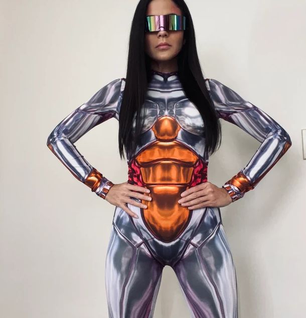 Customer photo review of Titania Costume