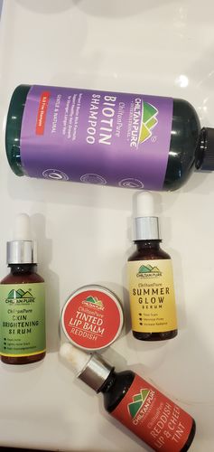 Customer photo review of Reddish Tinted Lip Balm – Prevent Dry & Chapped Lips, Makes Lips Soft & Supple & Give Cherish Blush to Your Lips!