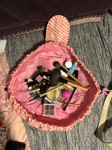 Customer photo review of Icone™ MagicBag - Kosmetiktaske Med Snoretræk Og Stor Kapacitet