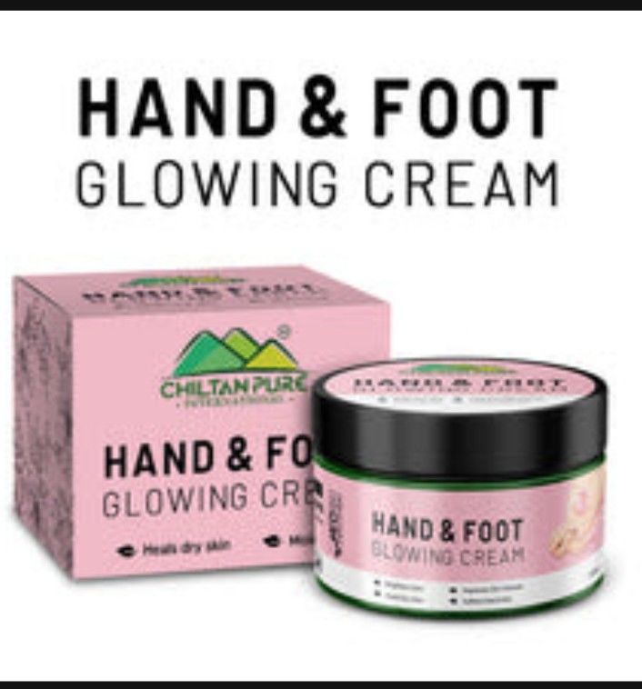 Customer photo review of Hand & Foot Glowing CREAM 🦶✋ Formulated With Multi-Vitamins & Glowing Agents, Moisturizes, Soothes & Improves Skin Texture, Makes Skin Soft & Glowing