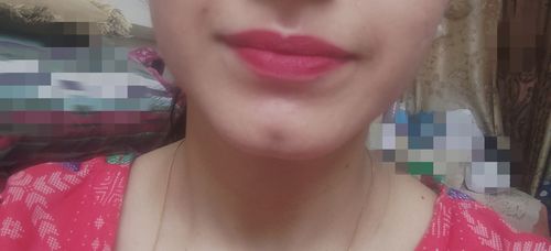 Customer photo review of O.TWO.O 2 IN 1 LIP GLAZE AND LIPSTICK