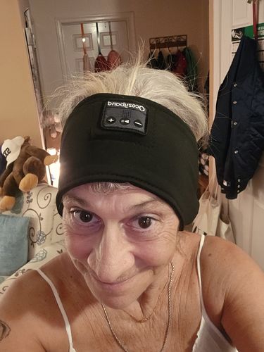 Customer photo review of CozyBand Wireless Headphones