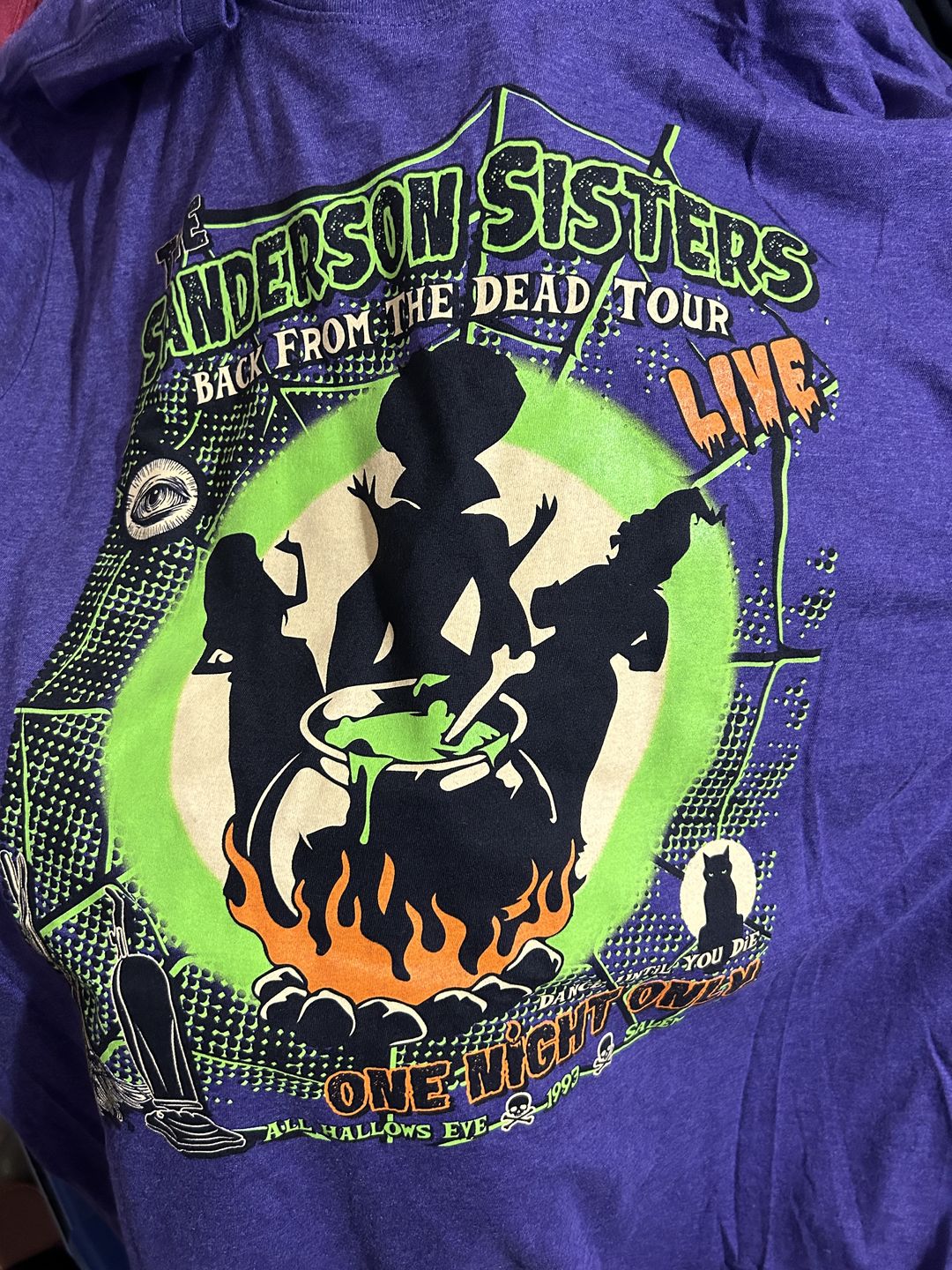 Customer photo review of Sanderson Sisters Concert Tour Shirt