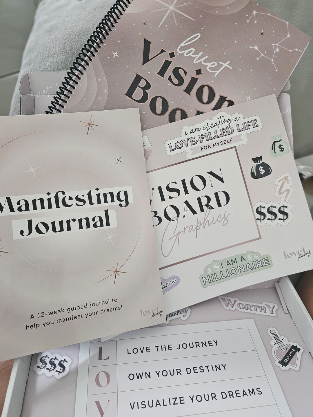 Customer photo review of Vision Board Graphics Book