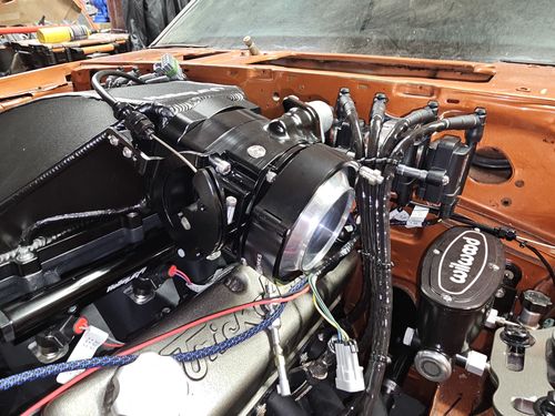 Customer photo review of 102mm 1" Throttle Body Spacer (LS 4-Bolt Pattern) 10-14018BLK