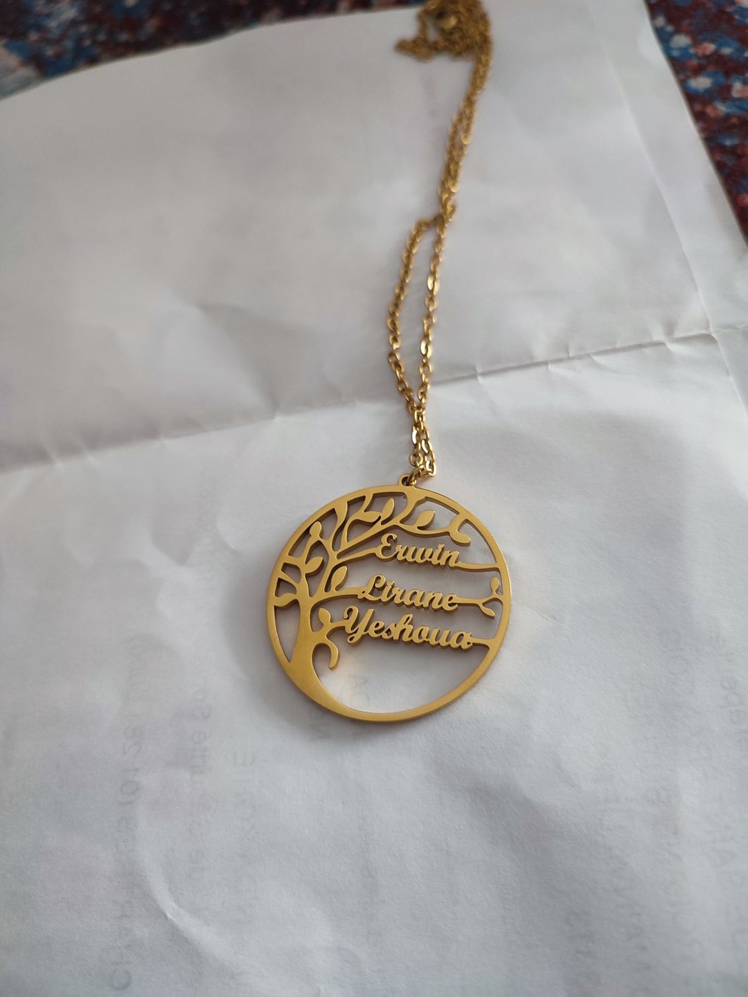 Customer photo review of Collier Prénom Arbre Généalogique - Arbre de vie