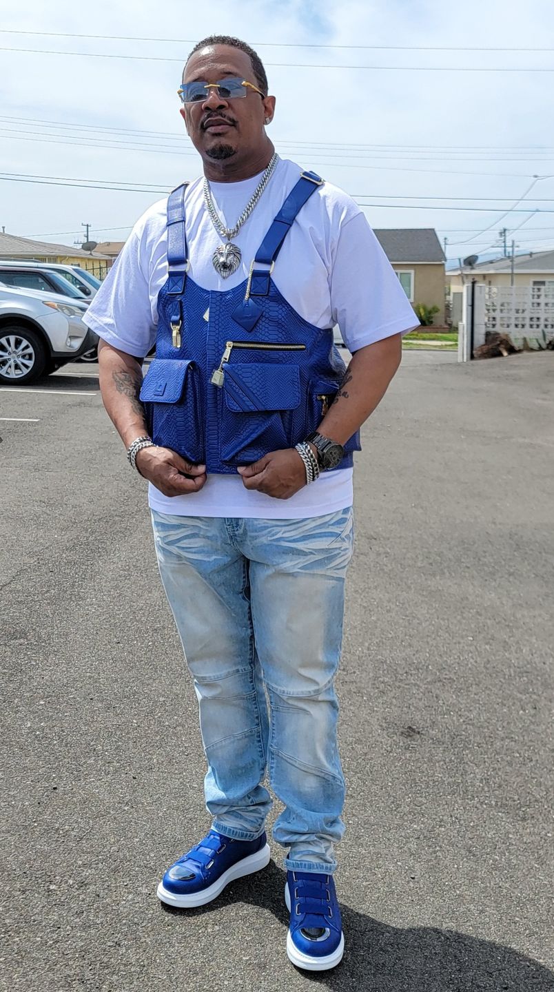 Customer photo review of Luiz X in Blue