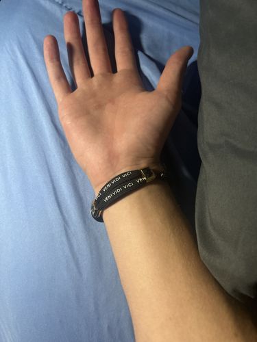 Customer photo review of 3.0 VENI VIDI VICI - BLK/GOLD