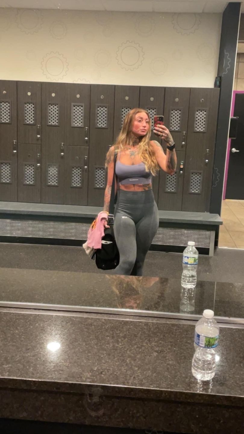 Customer photo review of Butter Y Top - Mauve