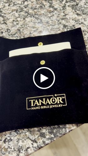 Customer video review of Standard Box Packaging