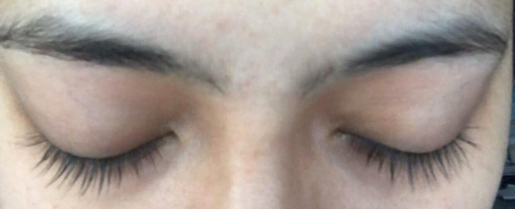 Customer photo review of CS EYELASH - Suero para crecimiento de pestañas y cejas
