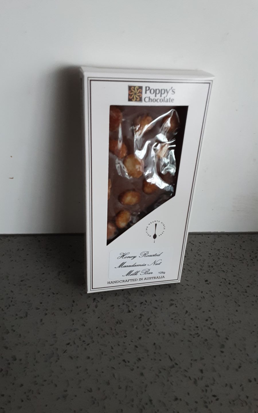 Customer photo review of Honey Roasted Macadamias and Milk Chocolate Block 125g