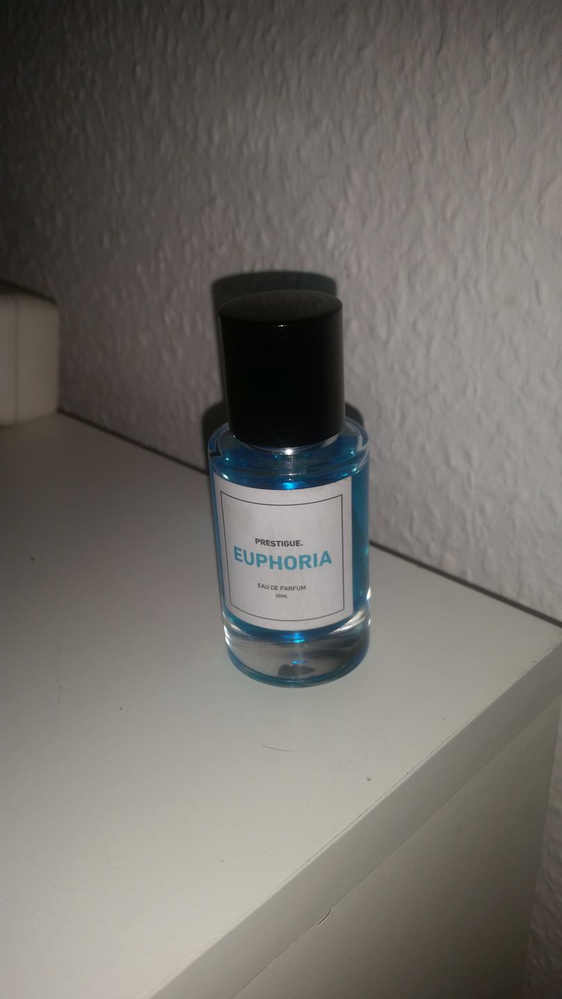 Customer photo review of EUPHORIA