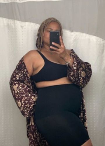 Customer photo review of Glammering® Premium Wireless Shaper Bra