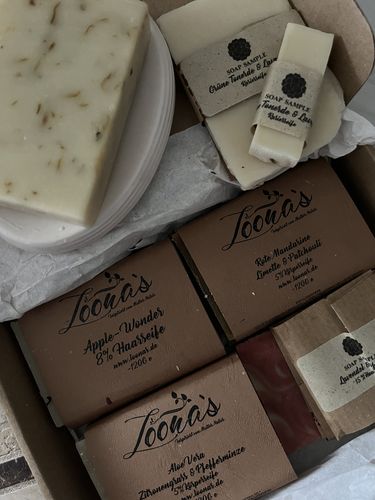 Customer photo review of Kokosmilch & Ringelblume Hand- & Körperseife (Milde Pflege - Weiche & gesunde Haut)