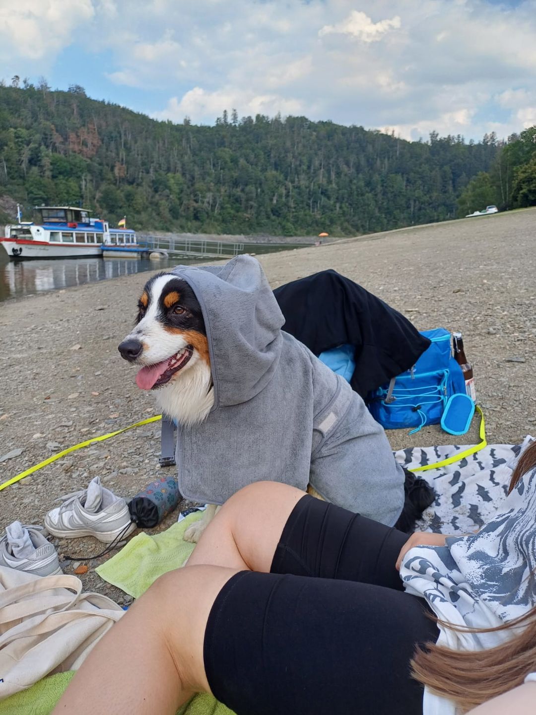 Customer photo review of Premium Hunde Bademantel