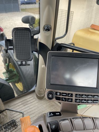 Customer photo review of Gadgetme Handyhalterung V2 oben passend für John Deere mit Command Center 4600