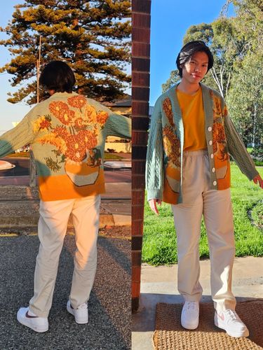 Customer photo review of Van Gogh Vintage Cardigan Knit Sweater