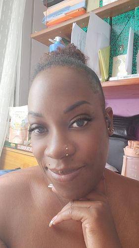 Customer photo review of Piercing Julia