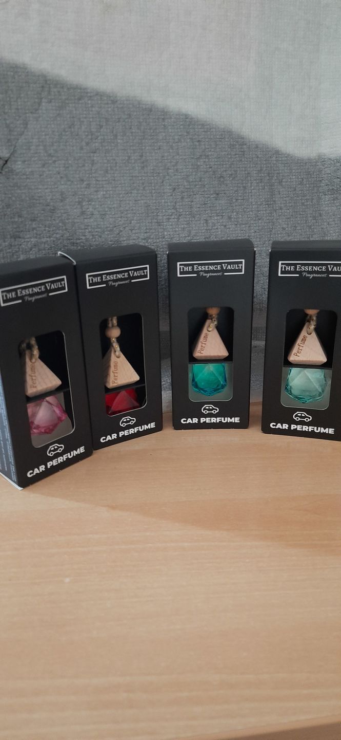 Customer photo review of Car Fragrance x4 Set