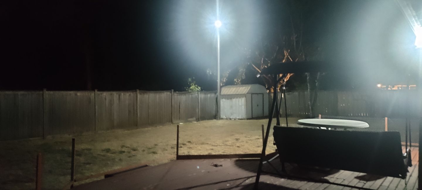Customer photo review of 140W Solar Street Light 14000 Lumens