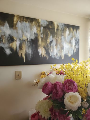 Customer photo review of 'Abstract Gold' Framed Canvas