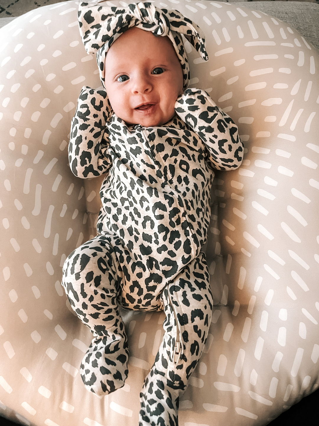Customer photo review of Cushii Lounger Wanderlust - Oatmilk