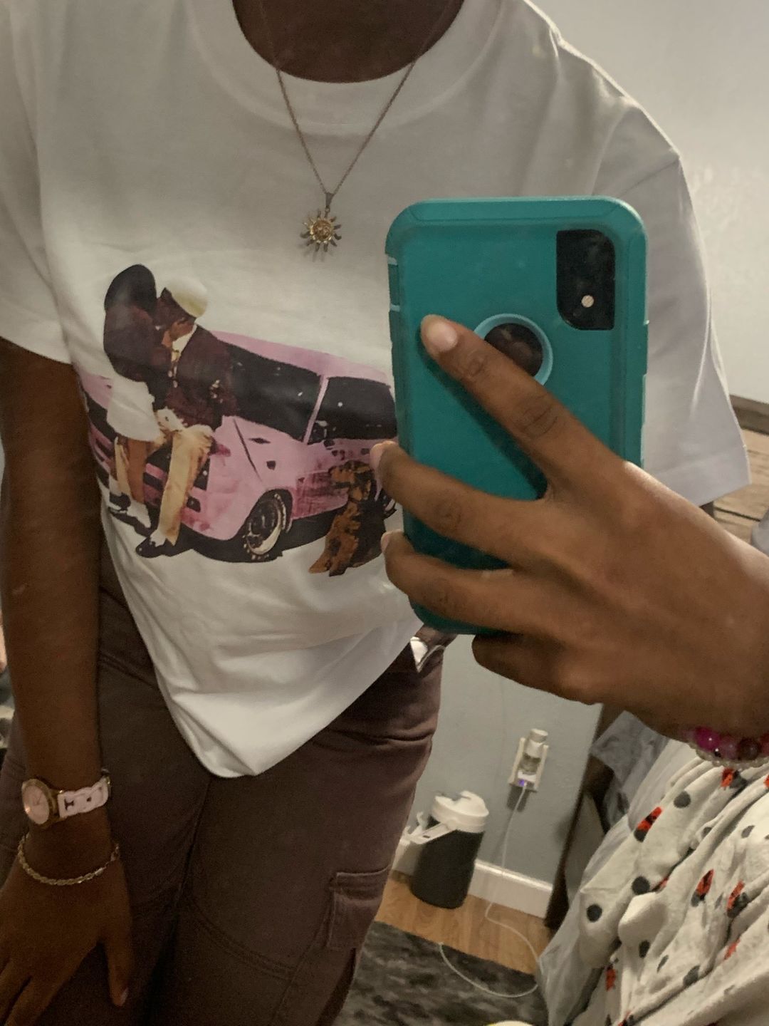 Customer photo review of THE VINTAGE ROMANCE TEE