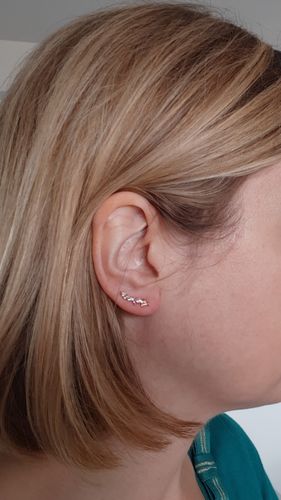 Customer photo review of Boucle d'oreille fleur grimpante Héna