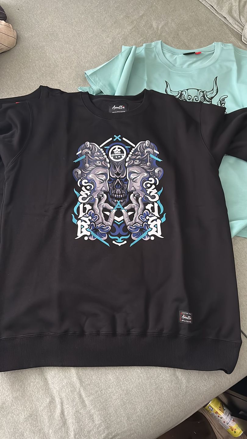 Customer photo review of Umarekawari - Sweatshirt