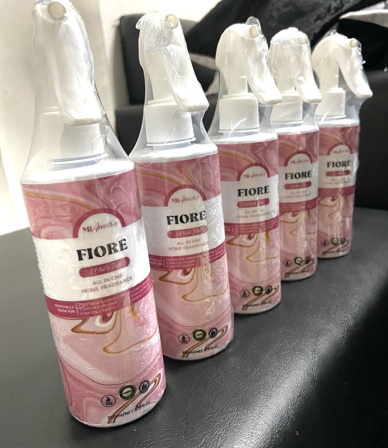 Customer photo review of Mi Amore All-in-one Home Fragrances with freebies