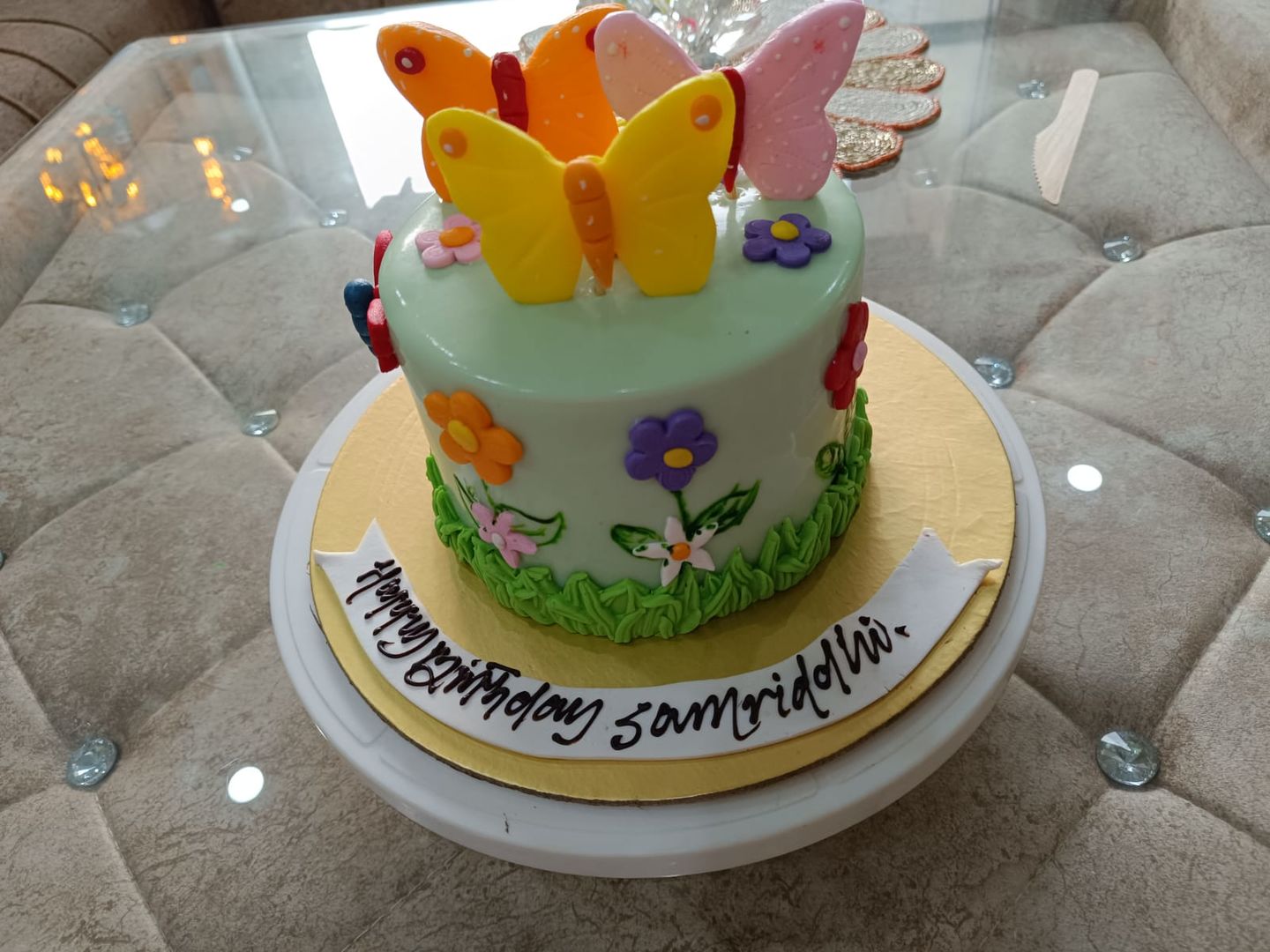 Customer photo review of Flowers and Butterflies cake
