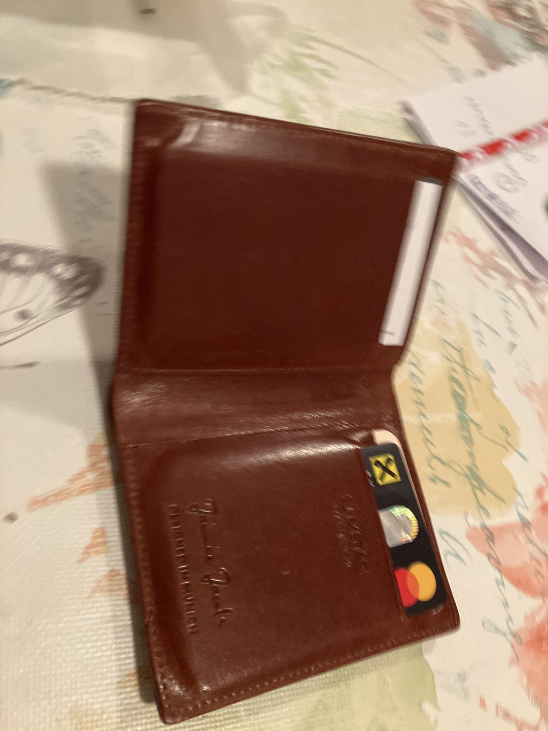 Customer photo review of Slimstar - slim wallet with small coin pocket