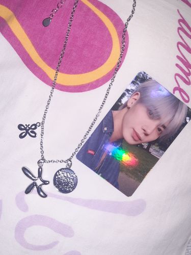 Customer photo review of TXT Official Sweet Mirage Necklace