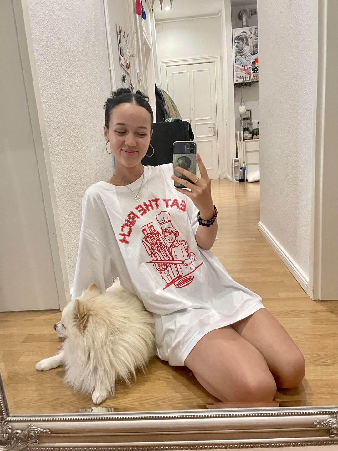 Customer photo review of Eat The Rich - Organic Oversized Shirt