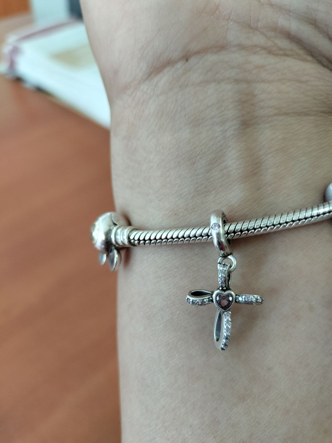 Customer photo review of Charm Cruz Diamantada