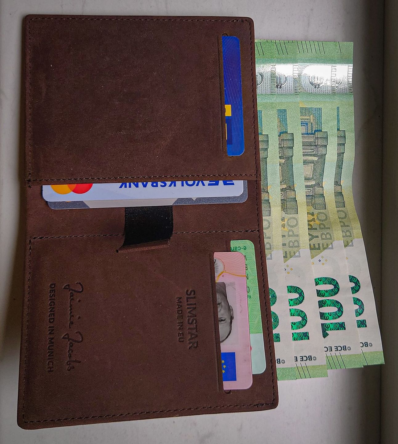 Customer photo review of Slimstar - slim wallet with small coin pocket