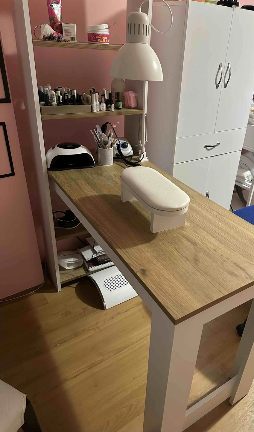 Customer photo review of Rani BJ113 Raflı Manikür Masası Makyaj Masası Sepet Ceviz - Beyaz
