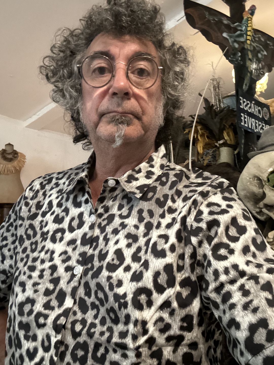 Customer photo review of Chemise décontractée à manches courtes en coton pour hommes à imprimé animal léopard blanc guépard rock