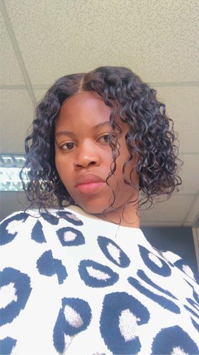 Customer photo review of GIGI - Brazilian 4x4 Lace Wig