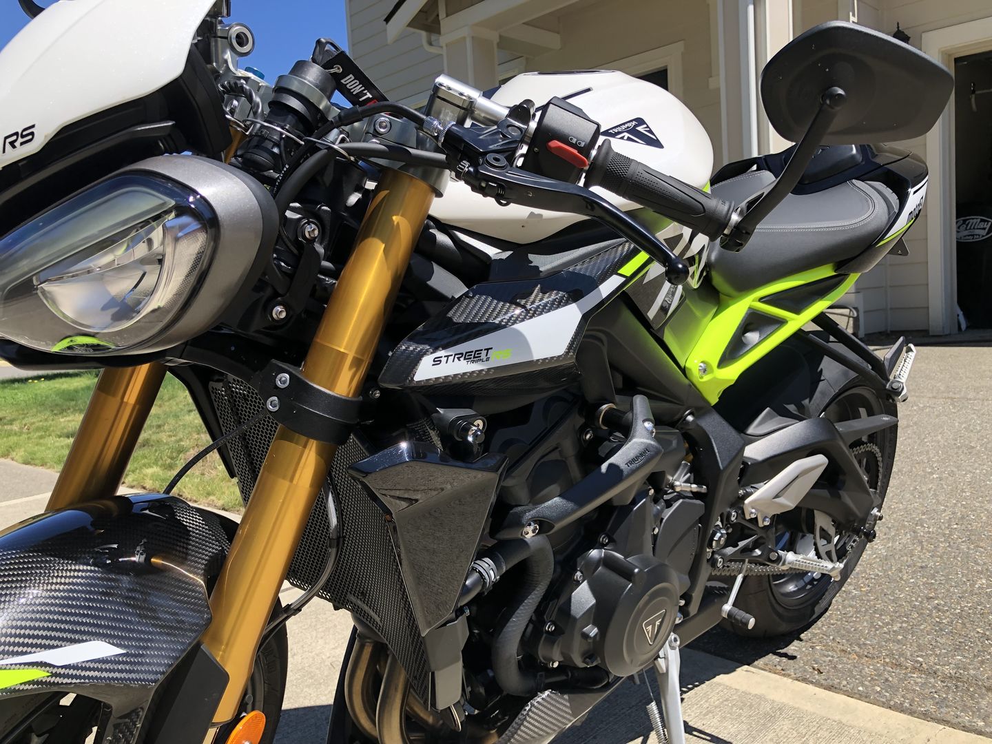 Customer photo review of Triumph Street Triple / Speed Triple Low Profile Plug & Play Turn Signal Kits – 2017-2024