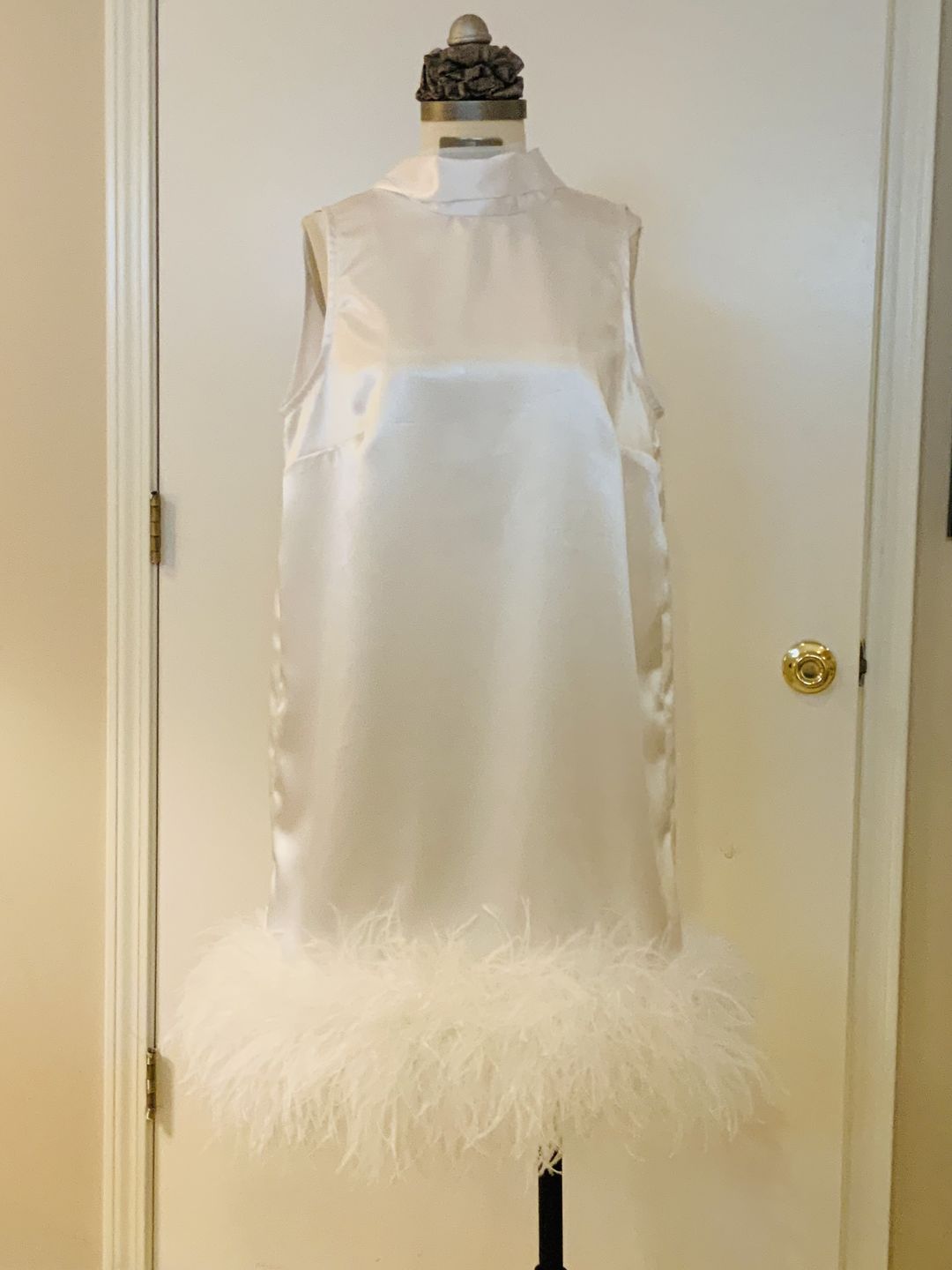 Customer photo review of Ostrich Feather Boa