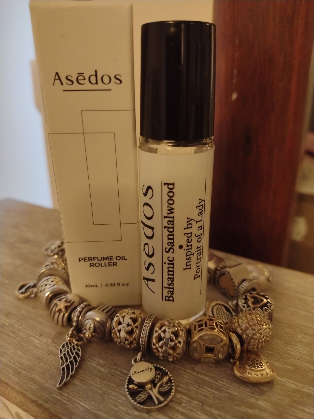 Customer photo review of BALSAMIC SANDALWOOD PERFUME OIL