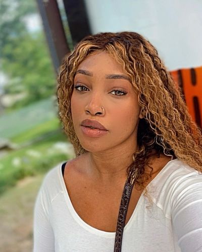 Customer photo review of Ombre Highlights Piano Brown Water Wave 13x4 Lace Front Wig